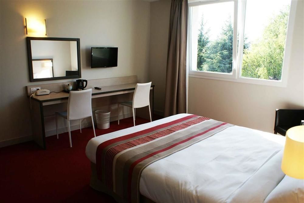 Kyriad Clermont Ferrand Nord - Ріон Екстер'єр фото