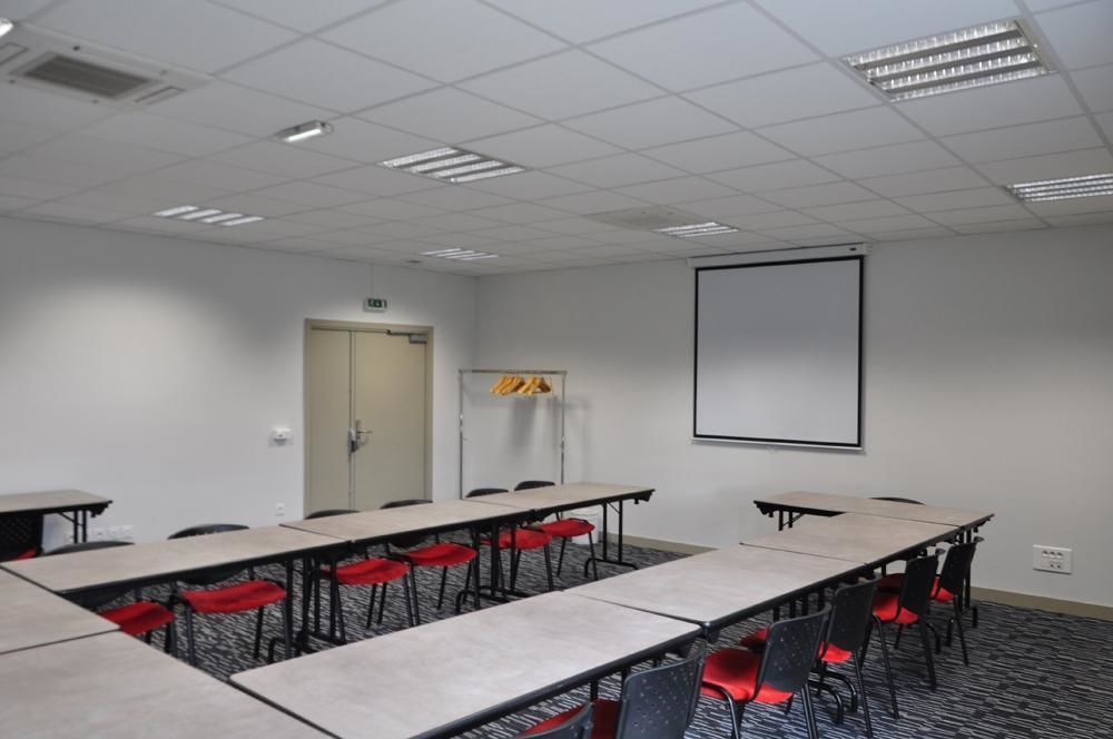 Kyriad Clermont Ferrand Nord - Ріон Екстер'єр фото